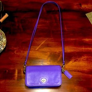 COACH CROSSBODY SMALL PURSE PURPLE